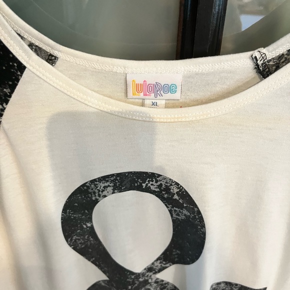 LuLaRoe Black & White Ampersand Raglan Tee - Picture 2 of 3